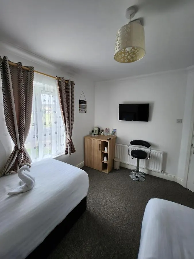 Homestay Park View Room With Free Minibar Tea&Coffee Dublin